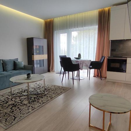 קובנה New J&R Apartment Near Girstutis, Free Private Parking & Self Check-In מראה חיצוני תמונה