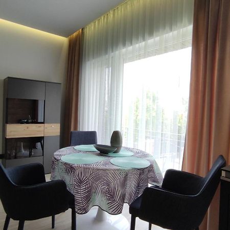 קובנה New J&R Apartment Near Girstutis, Free Private Parking & Self Check-In מראה חיצוני תמונה