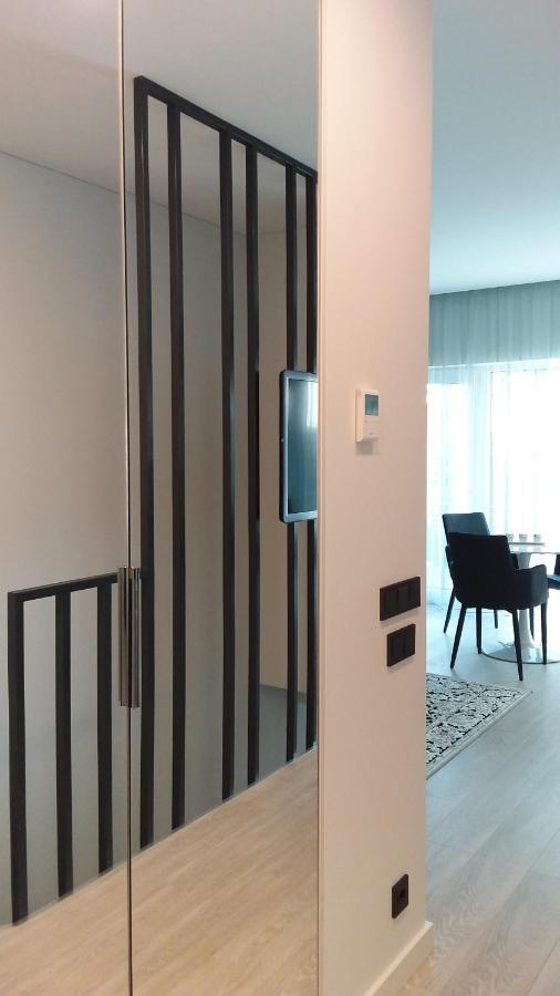 קובנה New J&R Apartment Near Girstutis, Free Private Parking & Self Check-In מראה חיצוני תמונה