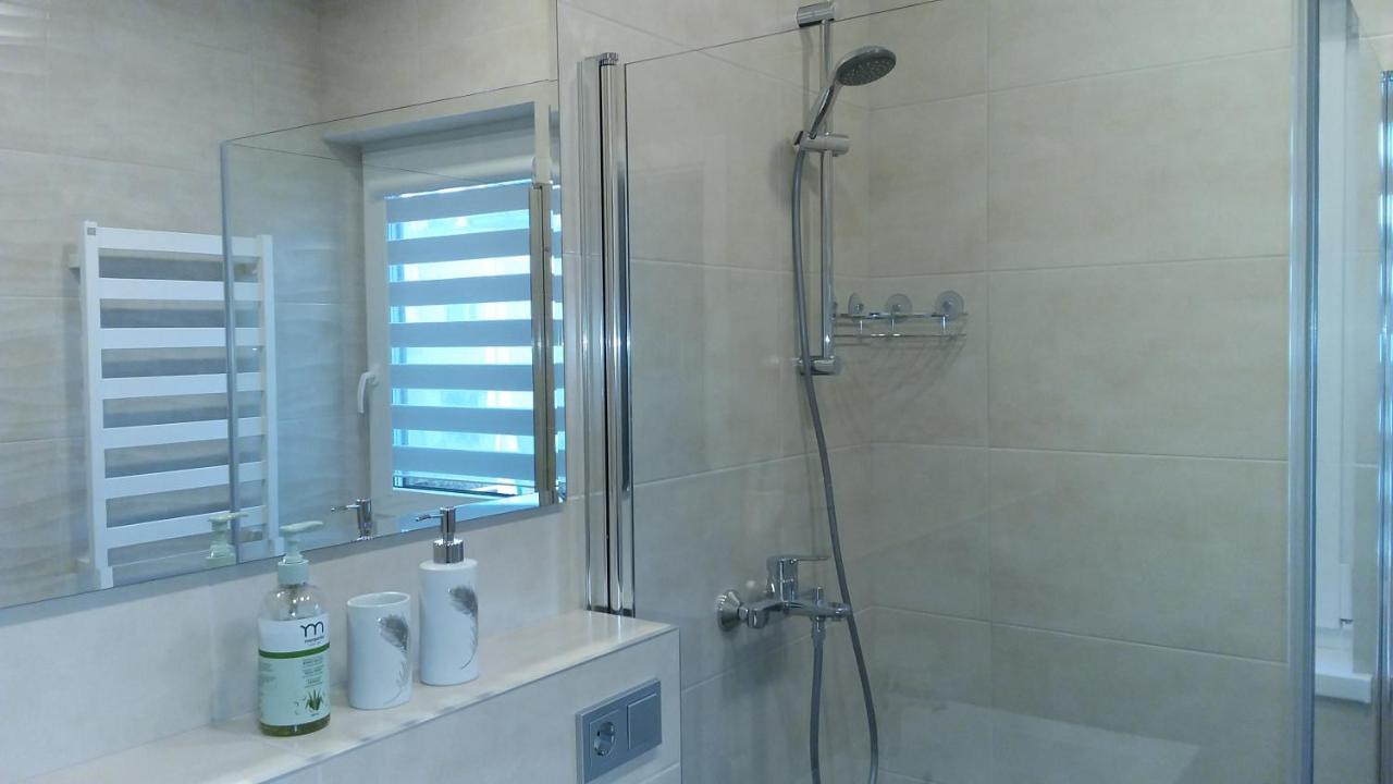 קובנה New J&R Apartment Near Girstutis, Free Private Parking & Self Check-In מראה חיצוני תמונה