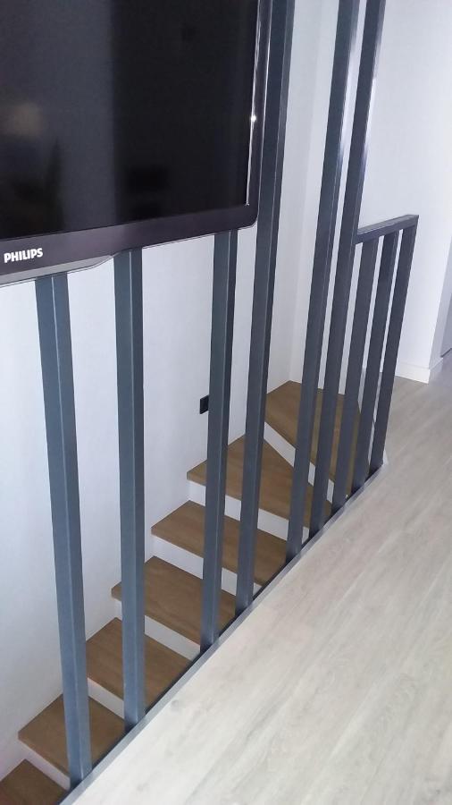 קובנה New J&R Apartment Near Girstutis, Free Private Parking & Self Check-In מראה חיצוני תמונה
